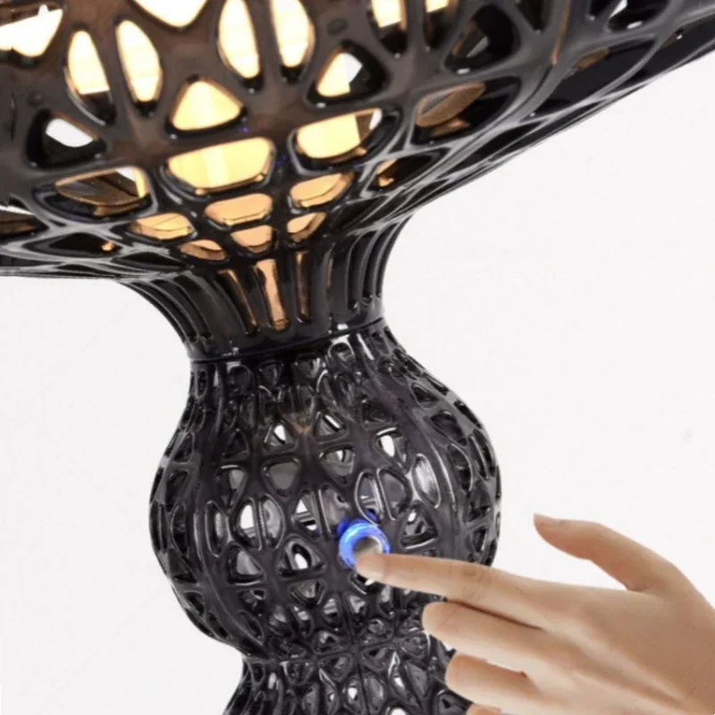 Italian Goblet LED Lamp 3