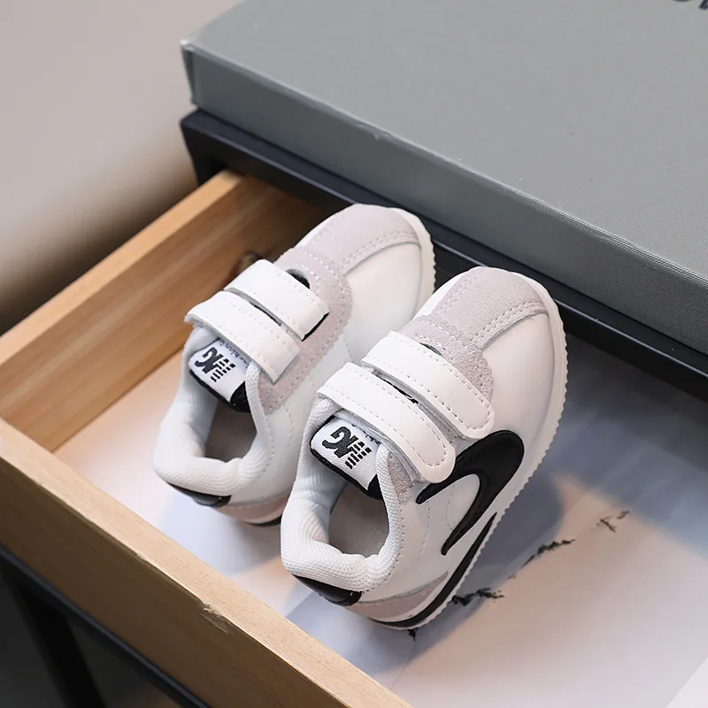 Fashion Girls' Shoes Spring New Children Sports Shoe Soft Soled Boys' Shoes Anti Slip Baby Simple Girls Casual Shoe