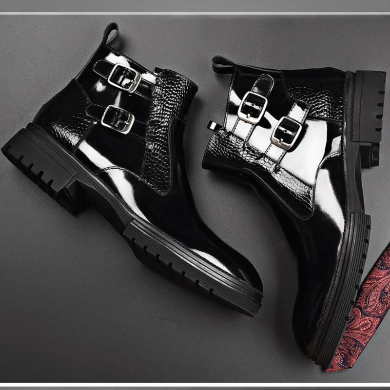 Botas de cuero brillante para hombre, zapatos altos, parte inferior gruesa, hebilla de cinturón de cabeza redonda, Calzado cómodo antideslizante