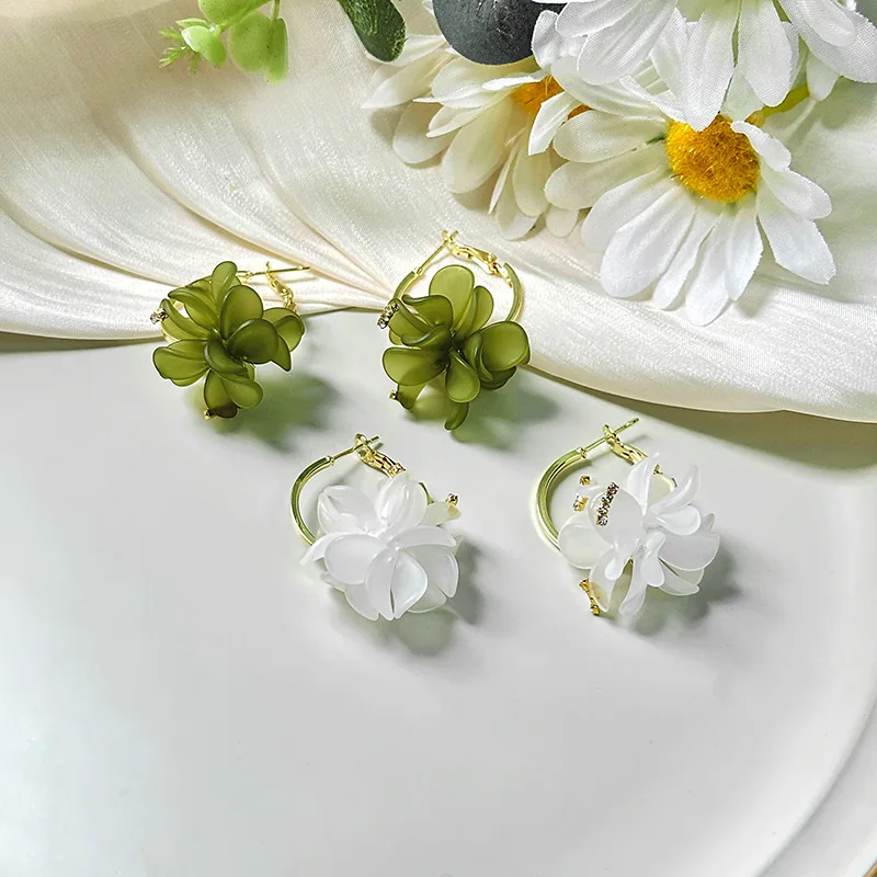 2023 New Korean Delicate Resin Flowers Drop Earrings Luxury Fashion Sweet Versatile Women Earrings Jewelry Girl's