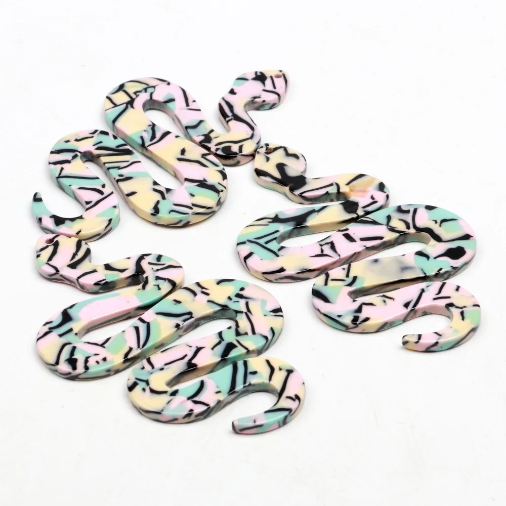 Schildpatt Ohrringe Charme, Acetat Acryl große schlangen förmige Rahmen Anhänger, Boho Ohrring Teile, 60mm x 38mm – Detail 5