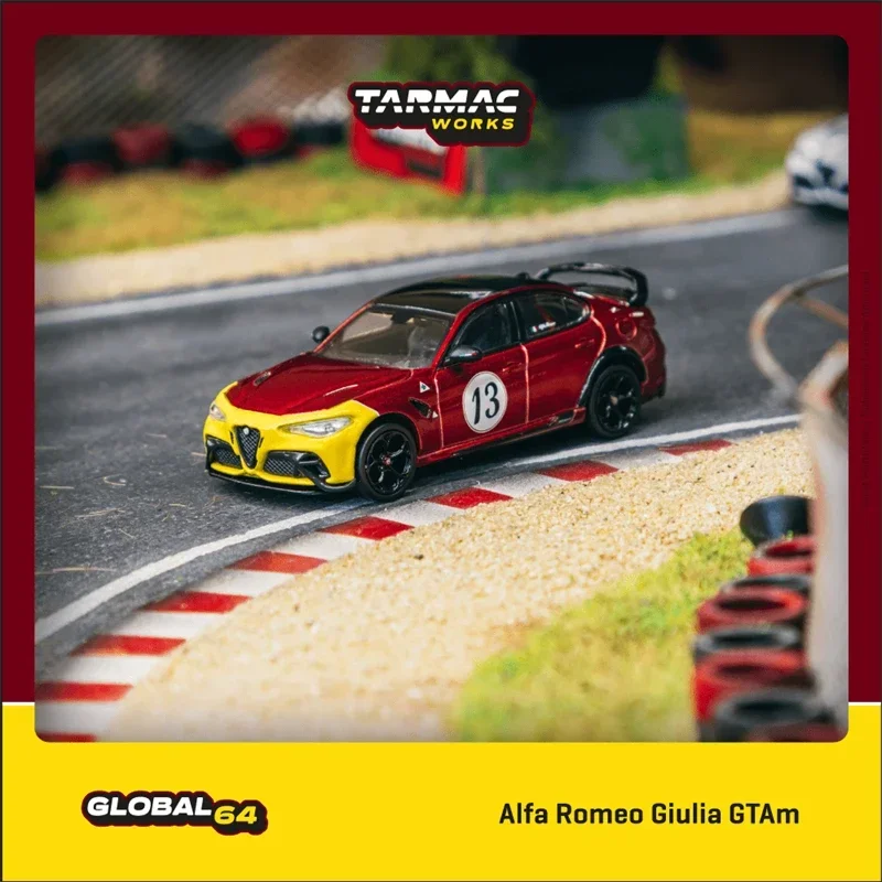 

Tarmac работает 1:64 Alfa Romeo Джулия GTAm красный/желтый #13 литая модель автомобиля