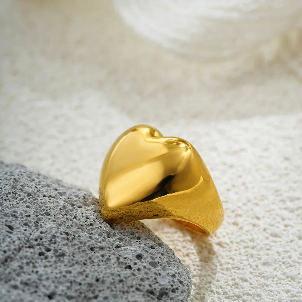 Chunky Love Heart Rings for Women Polished 18K Gold Plated Waterproof Non Tarnish Geometric Wedding Ring Vintage Jewelry Gifts