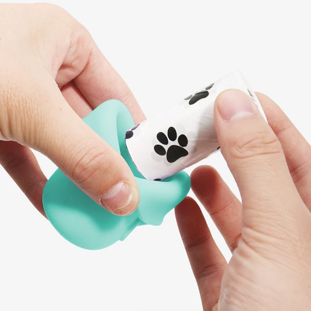 Dispenser Sacchetti Per Cani - A Forma Di Cacca - Con Moschettone - Silicone Morbido - Foto 9