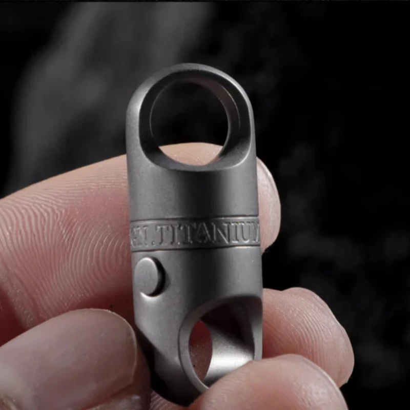 Titanium Alloy Magnetic Suction Quick Release Keychain Key Ring Men Can Rotate 360​​&deg; Car Key Chain Push Pull Buckle key rings,key chains,car pendant key chain