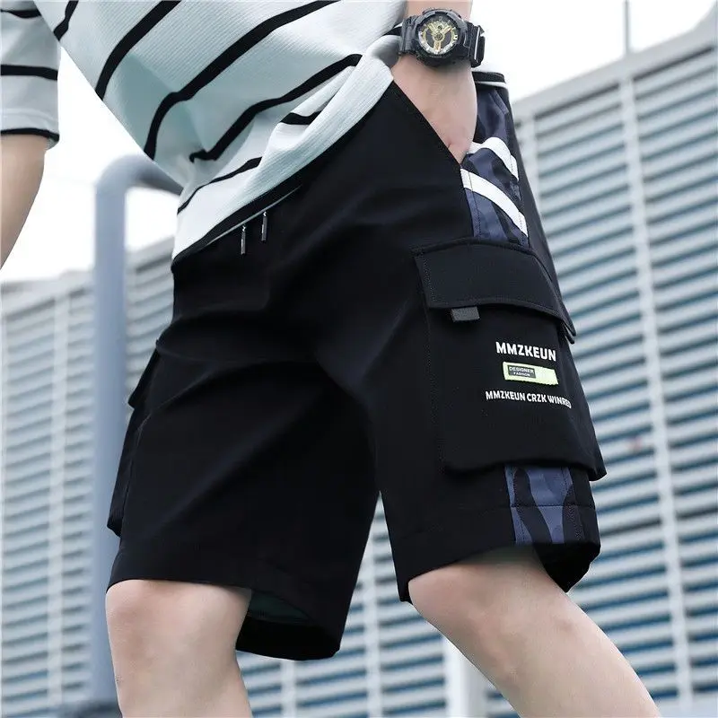 thumbnail image 1 of Pantalones cortos cargo negros sólidos para hombre, cómodos pantalones cortos holgados de diseñador con bolsillo frontal de algodón para verano para hombres Y2k, 1 of 5