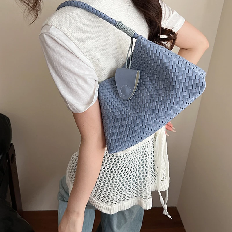 Women'S Woven Pattern Shoulder Bag Autumn And Winter Casual Wear Hand-Held Handle Bag Fashion Retro Armpit Bag With Coin Purse