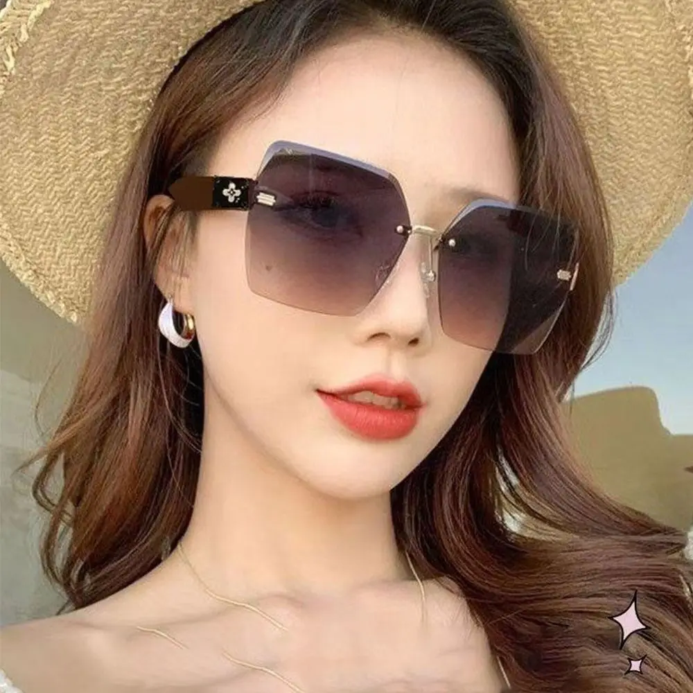 New UV400 Rimless Sunglasses Vintage Summer Gradient Sunglasses Women Shades for Unisex Fashion Luxury Retro Ladies Eyeglasses