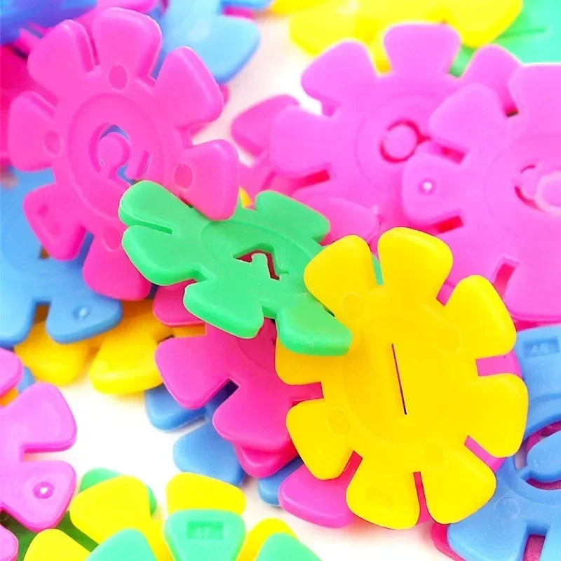 100pcs/200pcs/lot Construction Toys Children Plastic Snowflake Building Blocks for Kids 3D Puzzle Baby Assembly Toy Game Kids