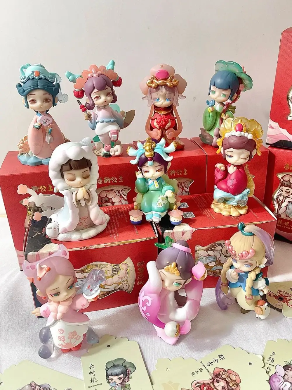 KOREA FORK FIGURINE 朝鮮王朝フィギュリン9個セットまとめ売り モーリィの出張レストラン フルセット with グウェンドリン | PRODUCTS