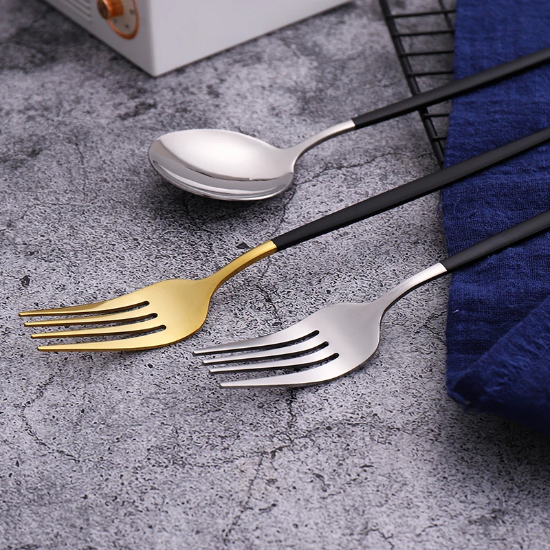Oseobang Class] Goldun Luxury 24K Gold Spoon Gift Set for 4 People (Spoon  4P + 4 pairs of chopsticks)
