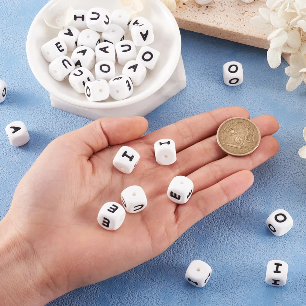 50Pcs Vowel Letter Silicone Beads 12mm Cube Alphabet A E I O U Silicone Letter Beads for Teethers DIY Necklace Keychain Jewelry