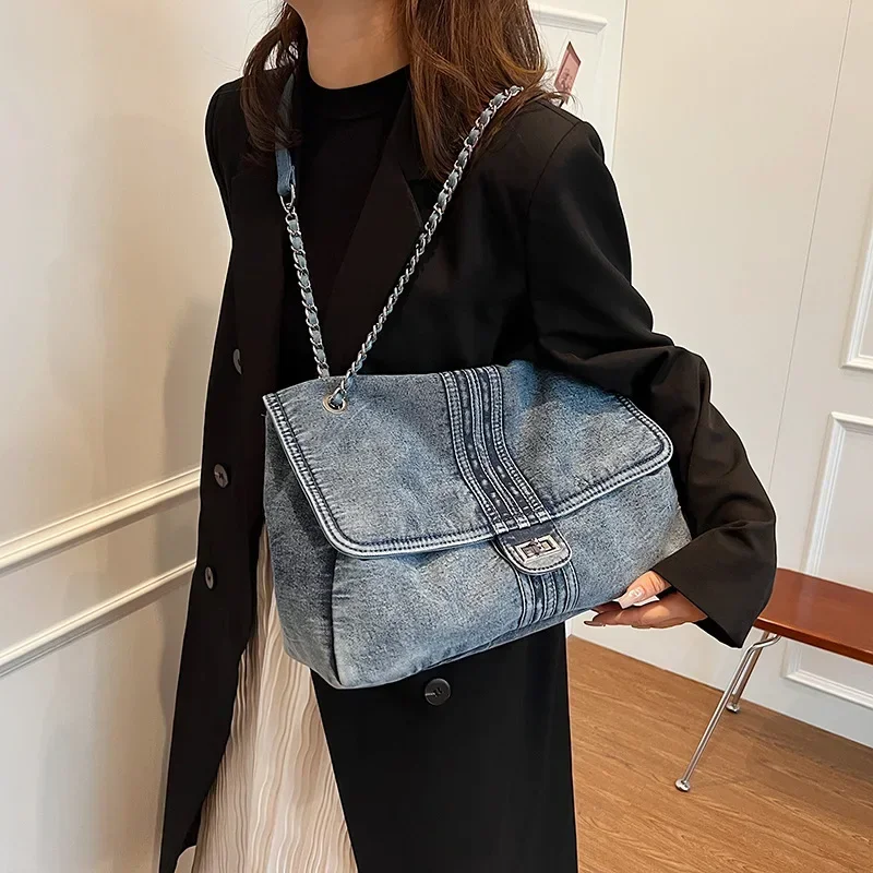 

2023 New Winter Fashion Luxury Designer Trend Large Capacity Retro Chain Soft Denim Shoulder Crossbody Tote Bags For Women
