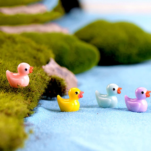  Tindobewan 100 PCS Tiny Ducks Mini Resin Ducks Miniature Duck  Figures Ornament for Craft, Garden, Aquarium, Home Decorations（Multi Color）  : Toys & Games