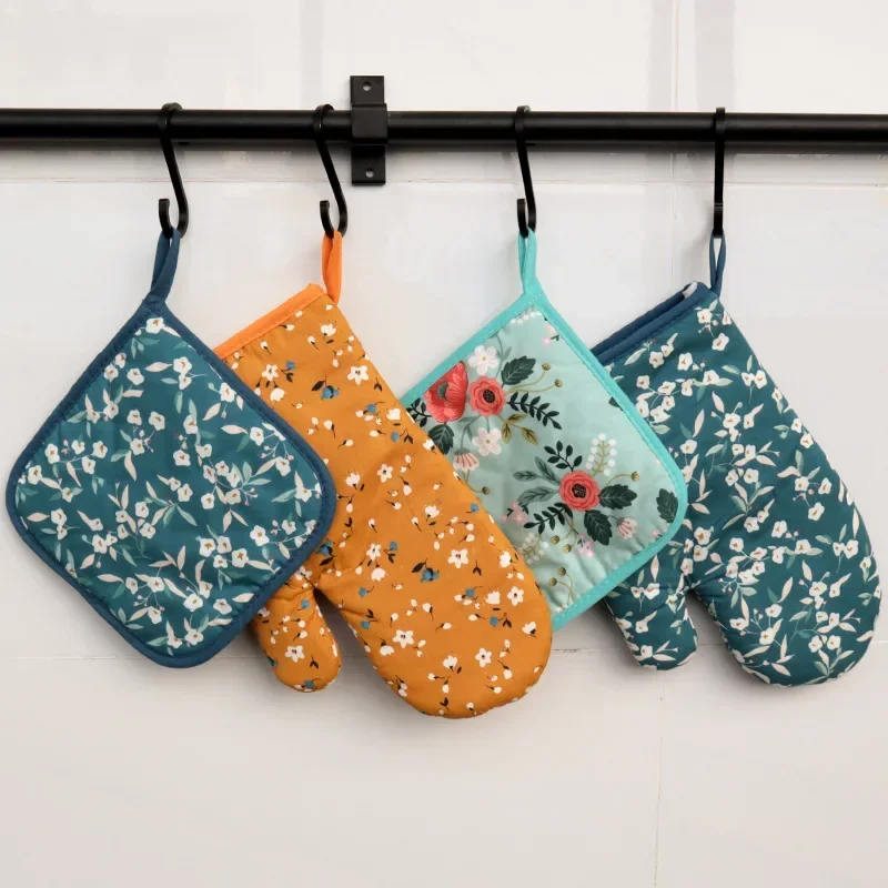 Oven Gloves Cotton Microwave Oven Gloves Household Insulation Pads Triangular Handle A Pair