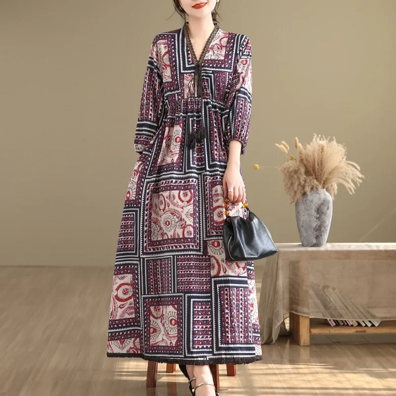 

2024 Women's Summer New Artistic Retro Vacation Style V-neck Printing Loose Casual Long Sleeves Dress