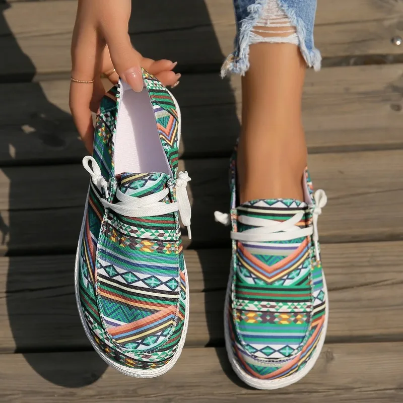 

New Women Vulcanized Shoes Canvas Slip on Loafers Female Flat Shoes Fashion Ladies Walking Shoe Casual Sneakers
