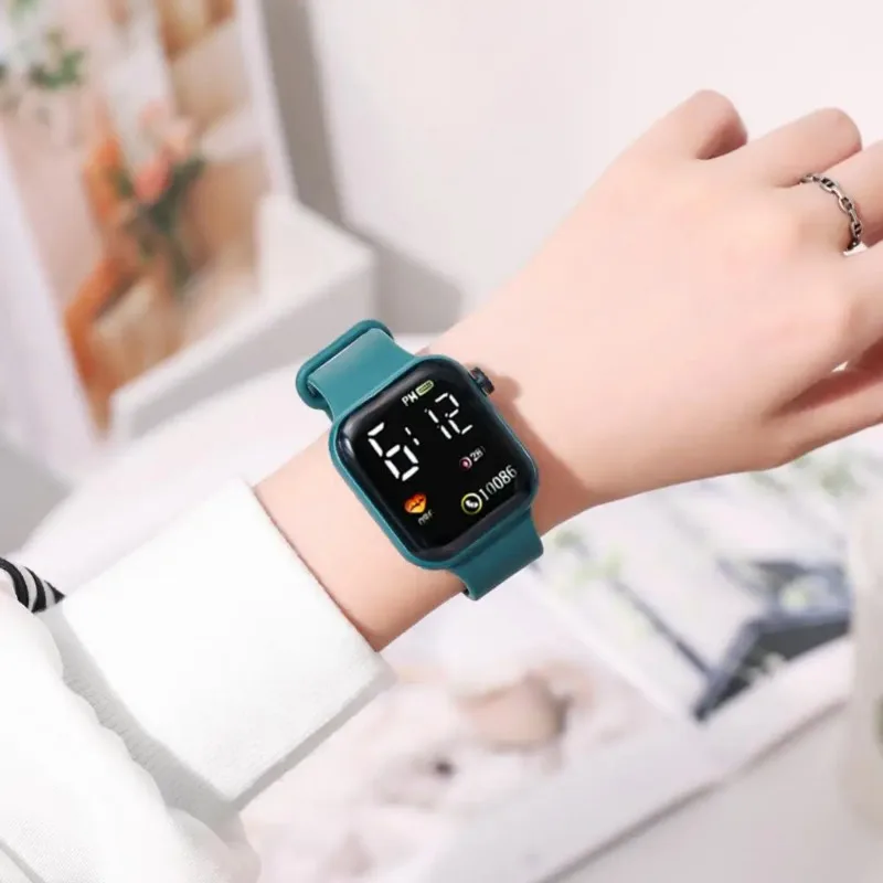 LED Digital Display Couple Student Children Universal Watch Waterproof Electronic Watch Smart Watch for Men Women Sport Fitness 4