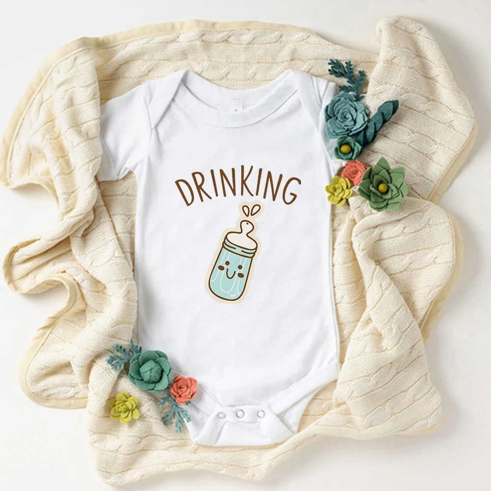 

Drinking Milk Cute Baby Girl Boy Clothes 100% Cotton Summer Bodysuits Home Casual 0-24 Months Newborn Onesies Pajamas Dropship