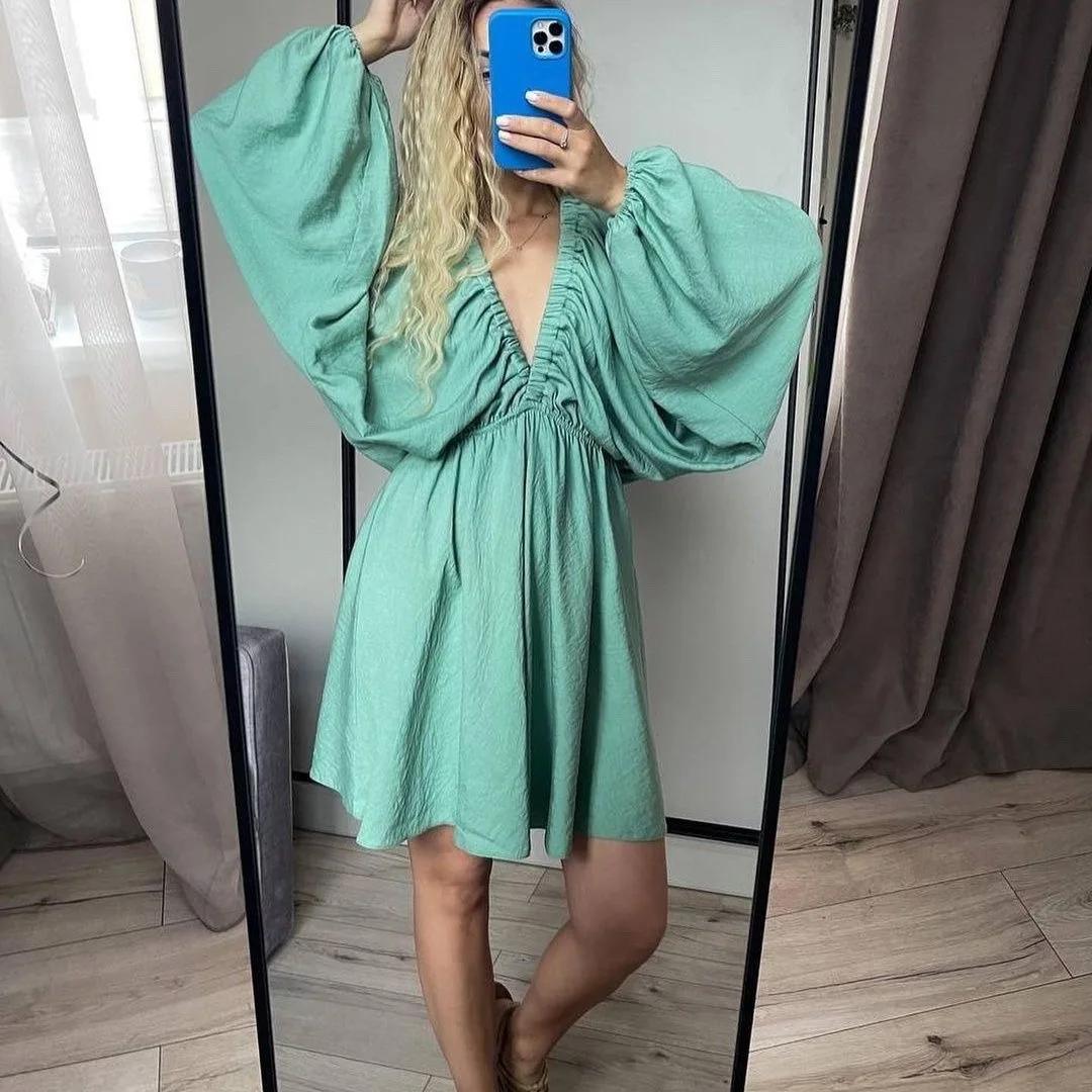 

Y2k 2023 Europe And The United States Cross Border New V Collar Long Sleeve Dress Independent Design Bubble Large Swing Skirt