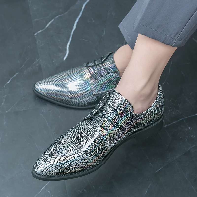 Men pointed leather shoes 46 47 48 large size business formal wear lace-up patent leather