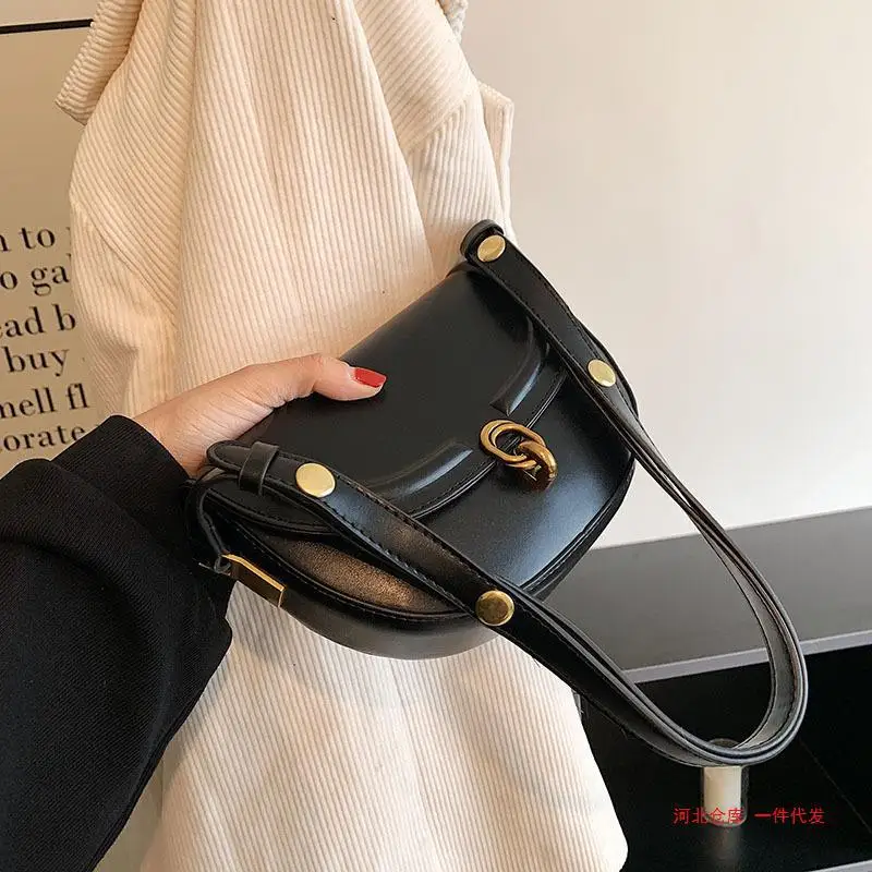 

Feeling Small Women's New Fashion Autumn/Winter Shoulder Versatile Texture Cross Body Underarm Saddle Bag