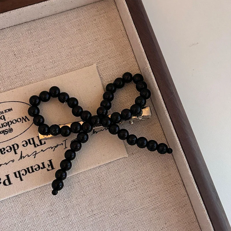 03 Black Pearl Bow
