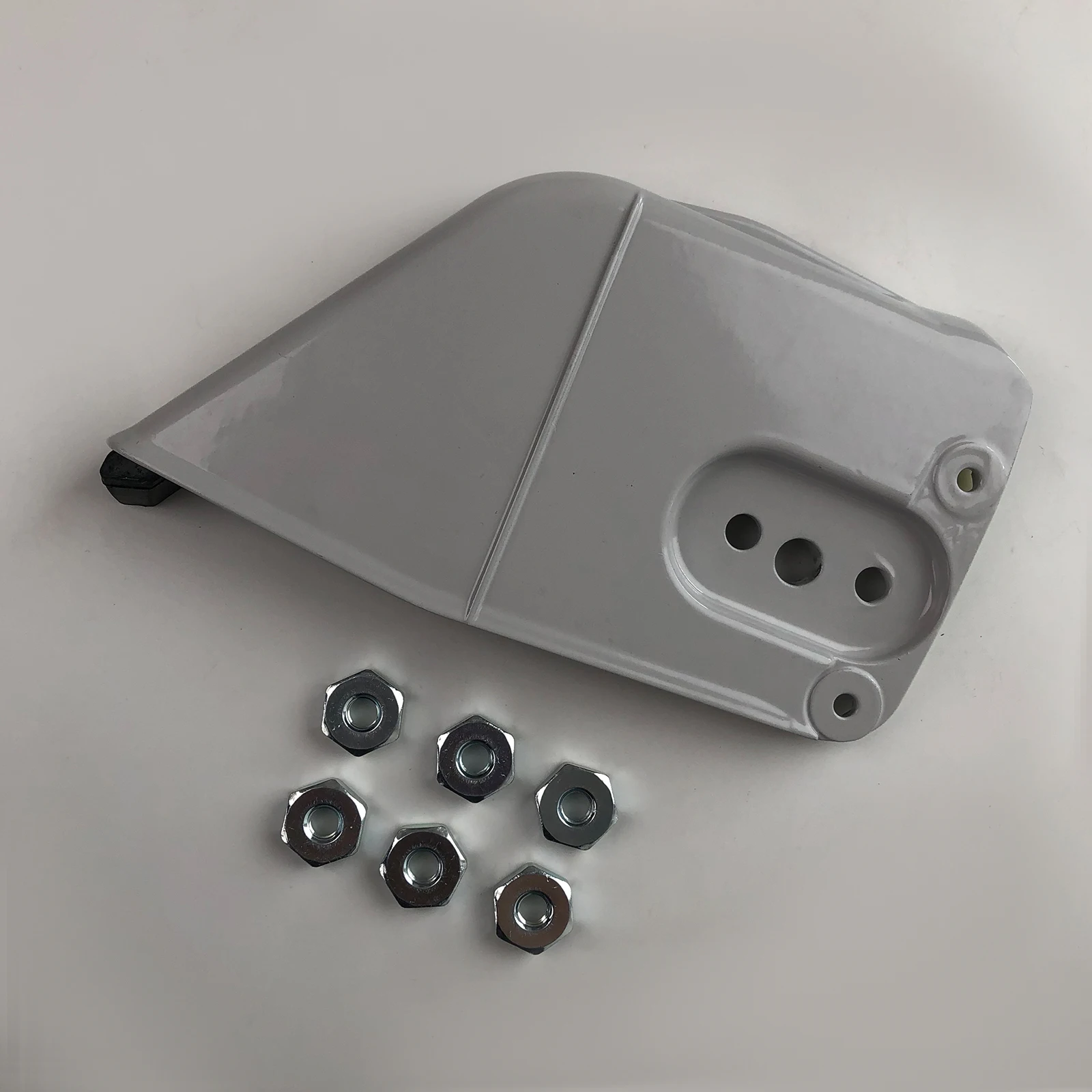 MS381 Chain Sprocket Cover with Bar Nuts Replace 1125 640