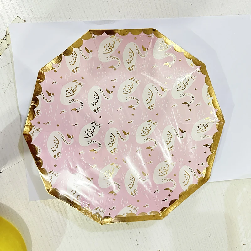 Set De Vaisselle De Fête Flamant Rose - 52 Pièces Pour 16 Invités - Assiettes, Gobelets, Serviettes En Carton - Anniversaire Enfant