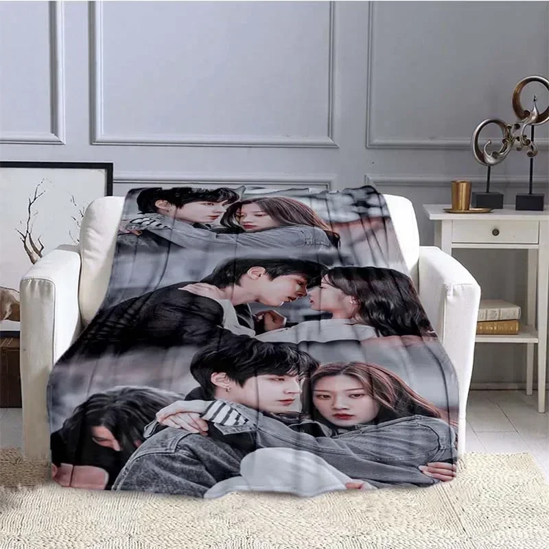 True Beauty Series Hwang in Youp Cha EunWoo Flannel Blanket Star Art Warm Throw Blanket for Bed Bedroom Sofa Picnic Blanket Gift 4