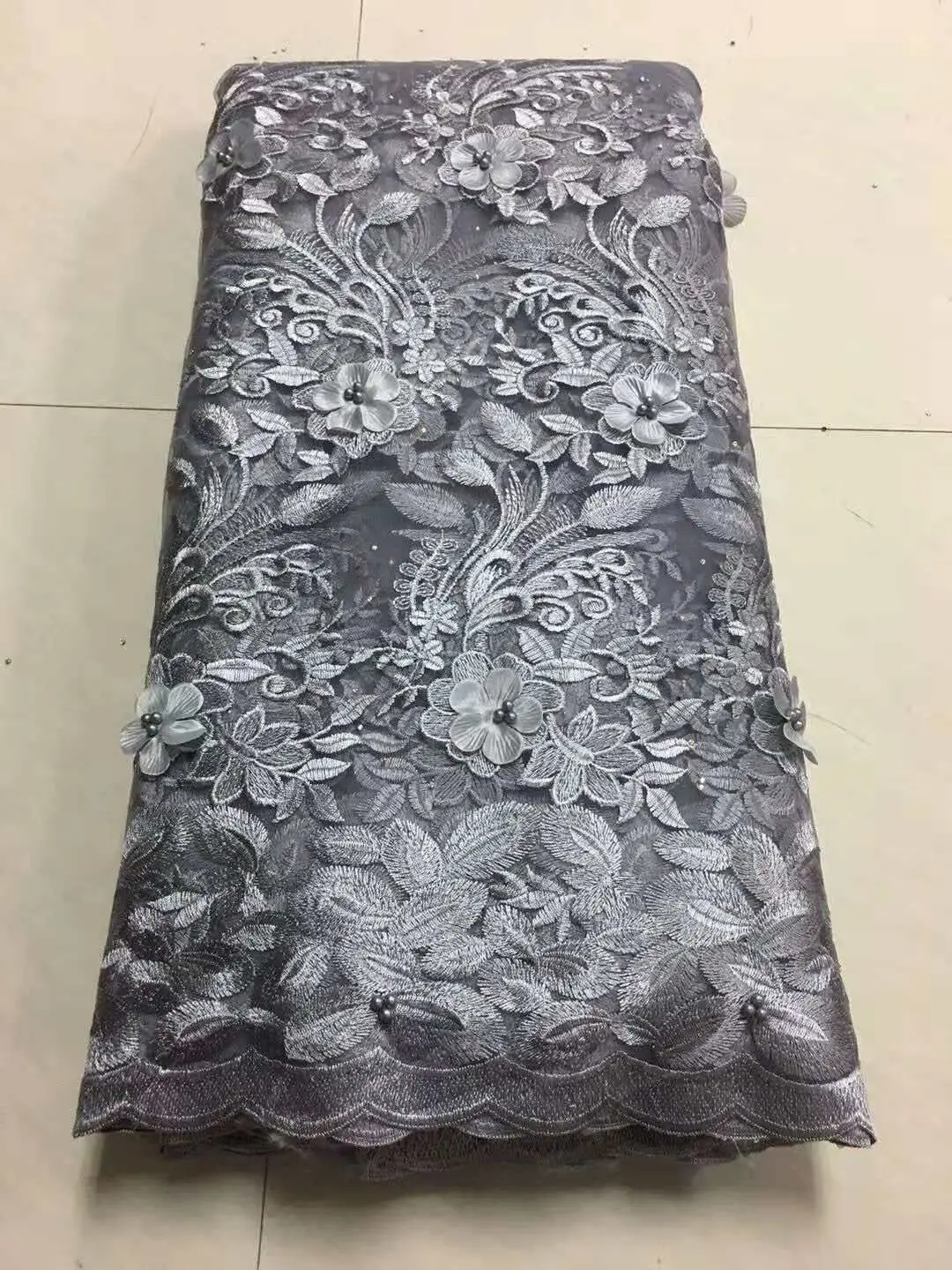 

Grey Color African Lace Fabric 2018 Embroidered Nigerian Laces Fabric High Quality French Tulle Lace Fabric for Women 5Yards