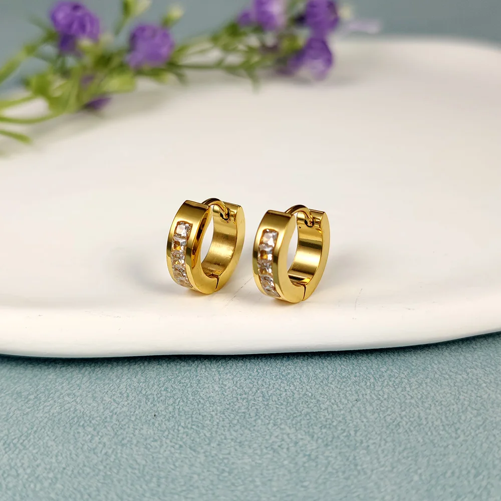 JeeMango Fashion Star Zirkonia Runde Creolen Edelstahl Hohe Qualität Schmuck Minimalistischen Ohrringe Großhandel E25105 – Detail 5
