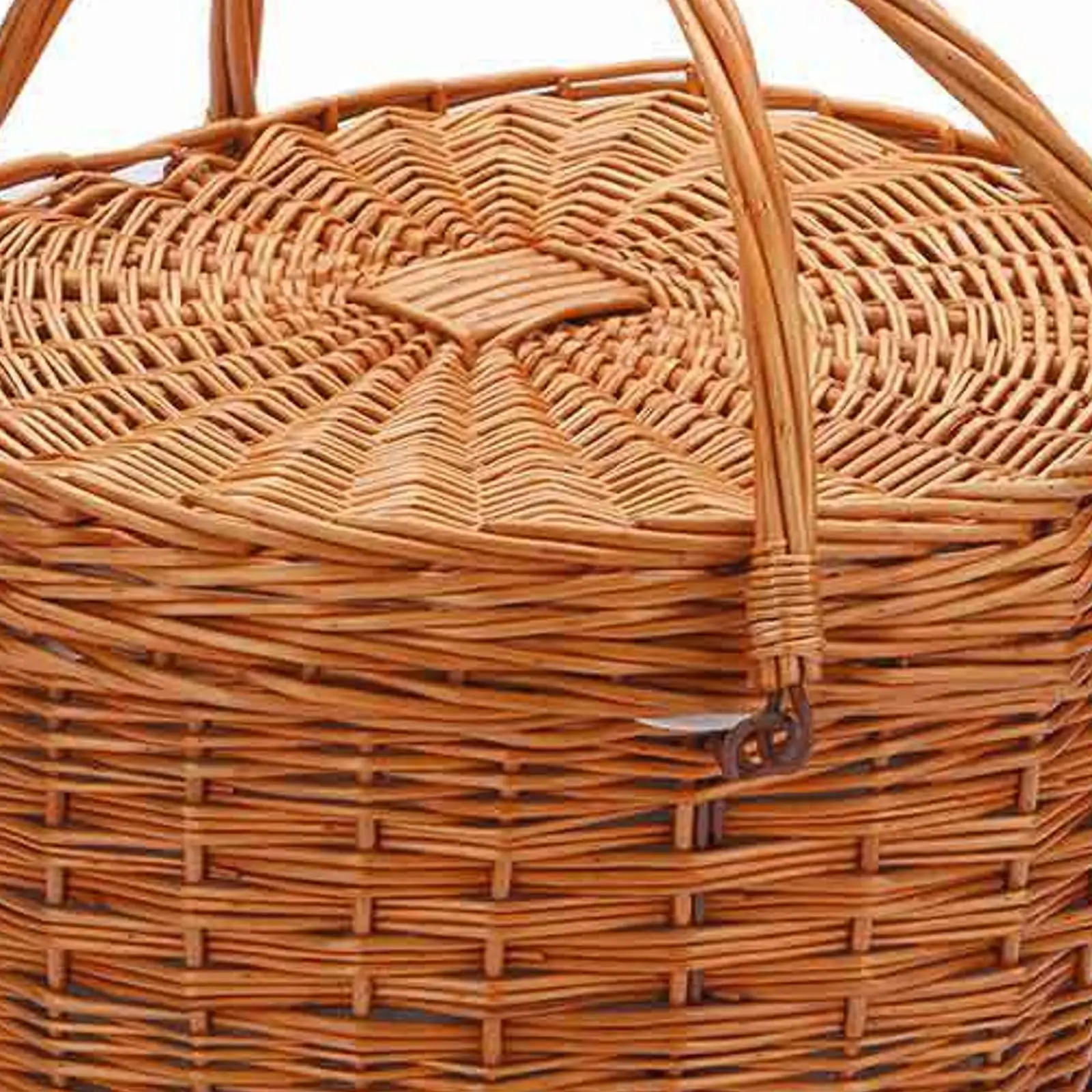 Picnic Basket with Lid Heart Shape Desktop Organizer Sturdy Storage Basket with Handles for Outdoor Barbecue BBQ Camping Candy