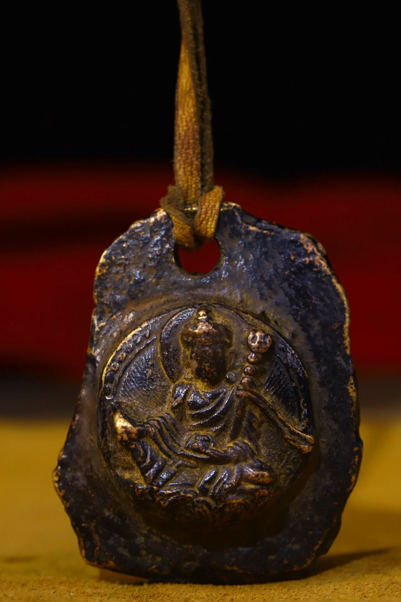 

2"Tibetan Temple Collection Old Bronze Guru Rinpoche Padmasambhava Amulet Dharma Pendant Town house Exorcism