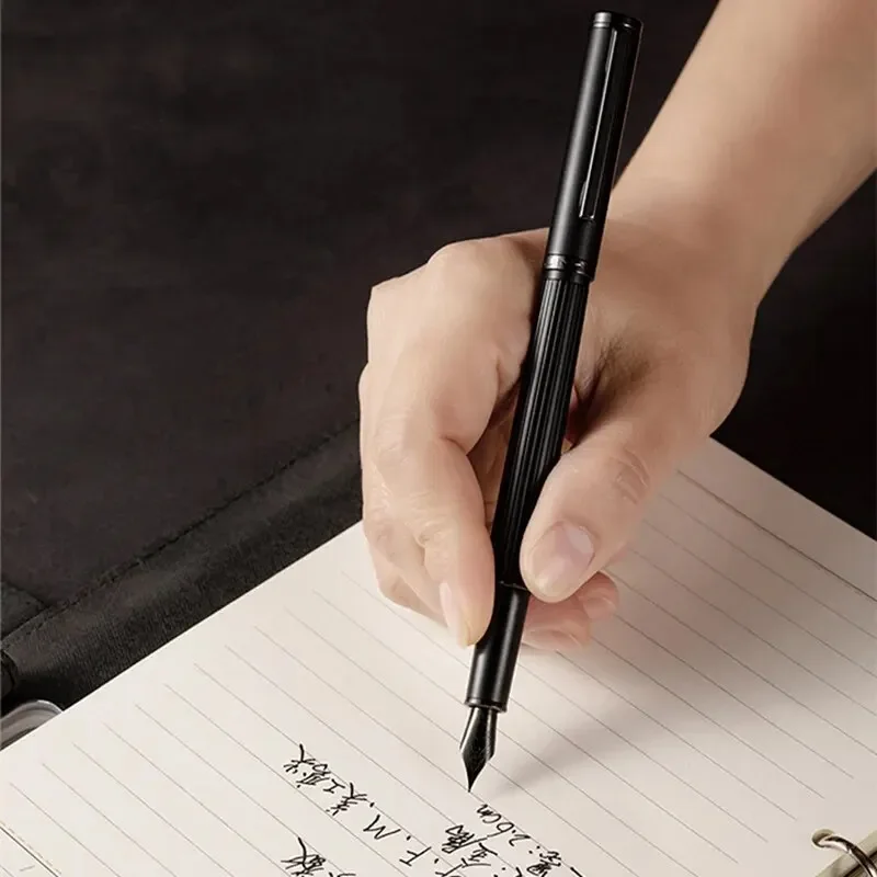 Fountain pen Luxury Fountain Pen Fine Nib Classic Design Metal Pen with Converter Perfect Weight Ink for Smooth Writing