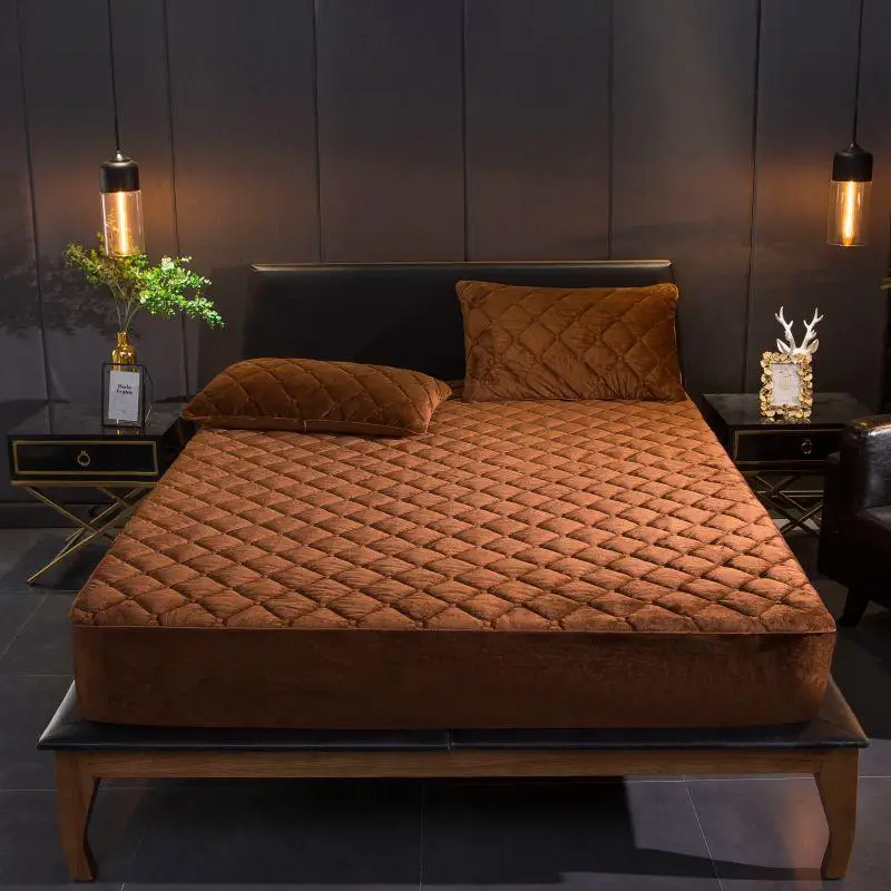 Thicken Velvet Quilted Mattress Cover Solid Color Quilted Bed Fitted Sheet Queen King Double Bed Cover Not Including Pillowcase 2