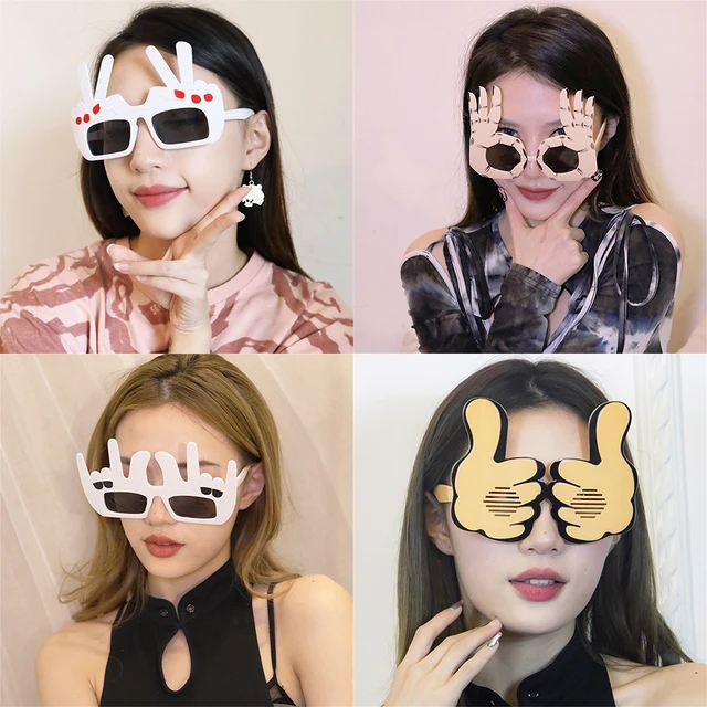 중손가락 플립 오프 손 모양 손가락: 파티에 웃음을 더하는 독특한 소품