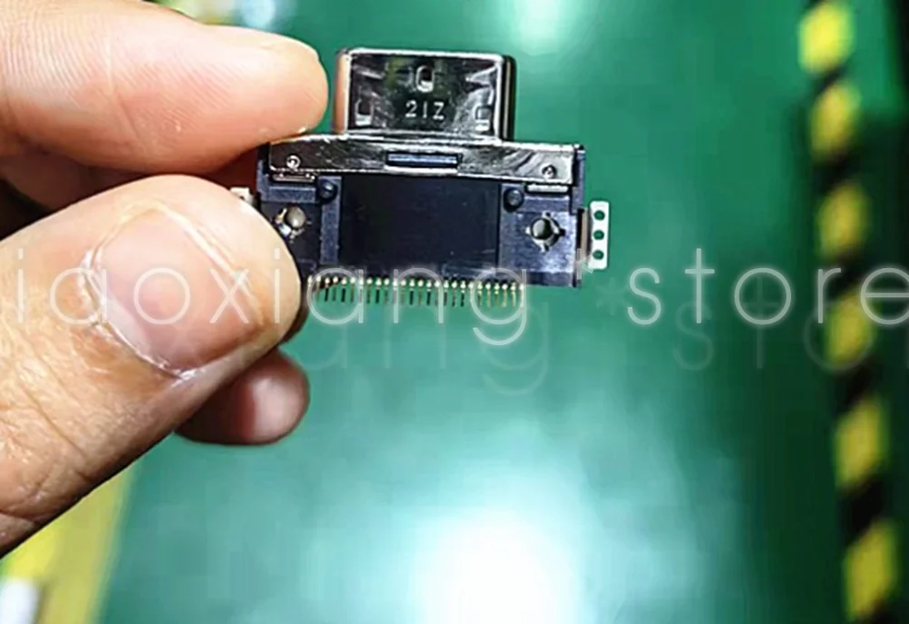 

Шасси с наружной резьбой SMT 0,8 мм, шасси, модель HDR-EA26LMYPG1 + SDR, 26 полюсов, поверхностный монтаж, 1 шт.