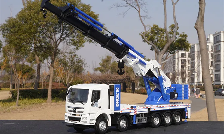 Original factory 1:35 XCMG SQZ4500 folding boom metal
