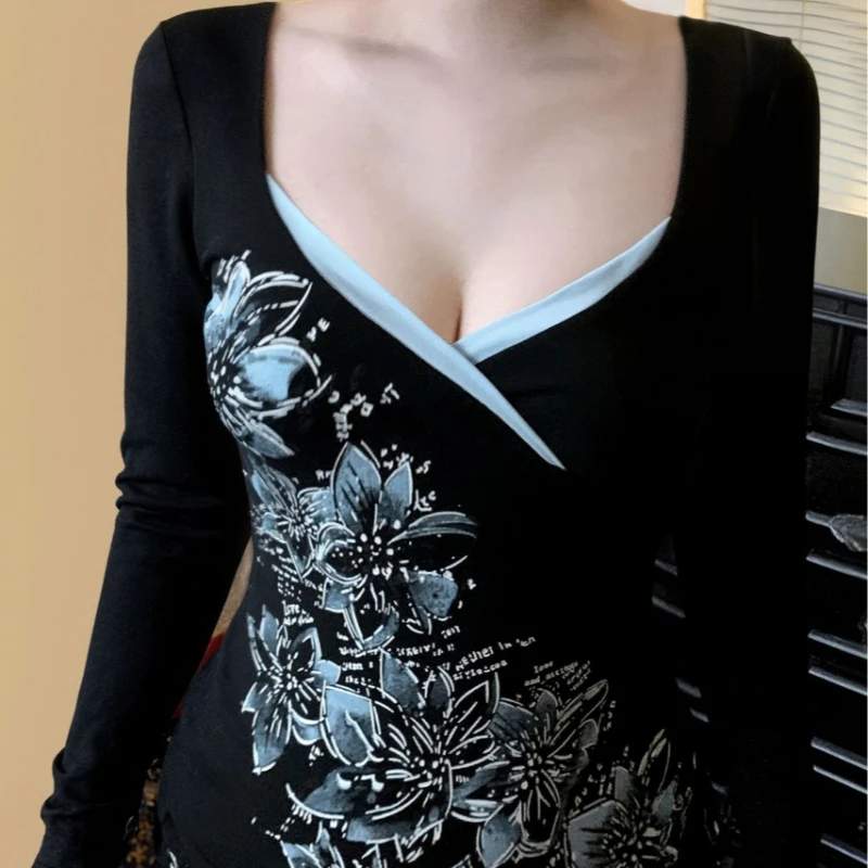 American retro contrasting color V-neck printed spicy girl slim fit T-shirt autumn Y2K Harajuku style punk sexy backless top 1