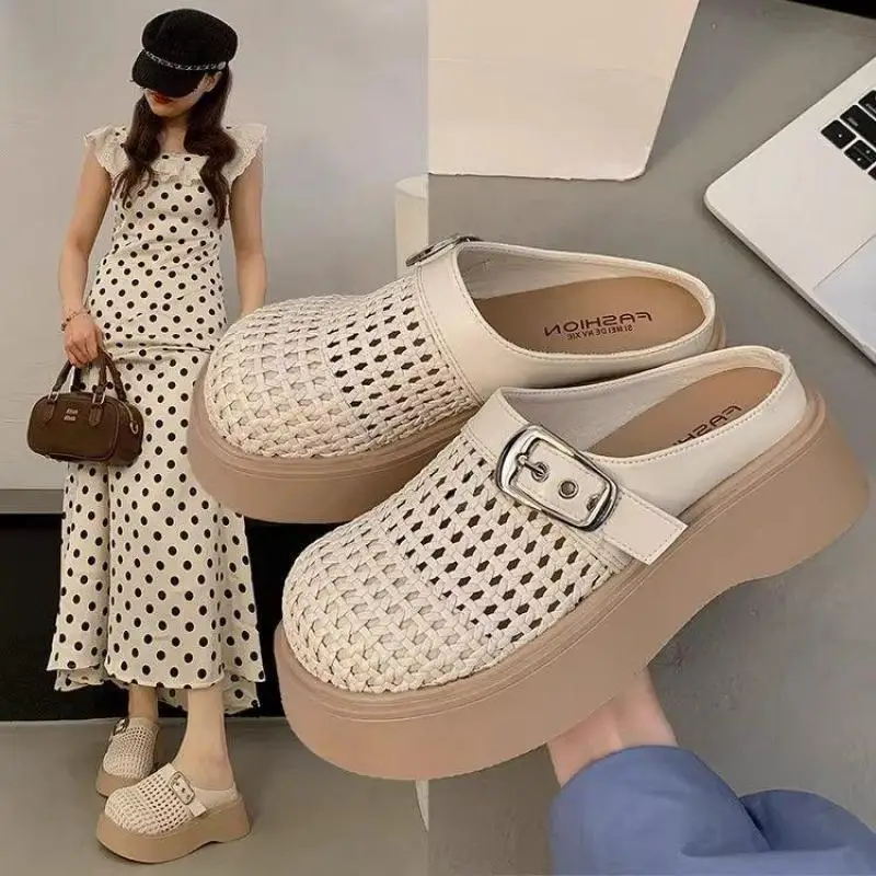 รูปสินค้า รองเท้าแตะแฟชั่นผู้หญิง ใส่สบาย ระบายอากาศดี สำหรับฤดูร้อน