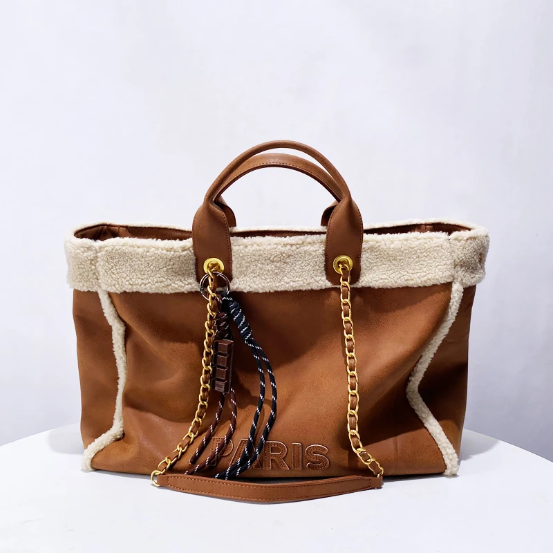 thumbnail image 1 of Bolsos de mano para mujer, bolsos de mano y carteras de diseñador de lujo, novedad de 2024, en PU, ribete de lana de cordero sintética, letras, gran capacidad, para hombro debajo del brazo, 1 of 5