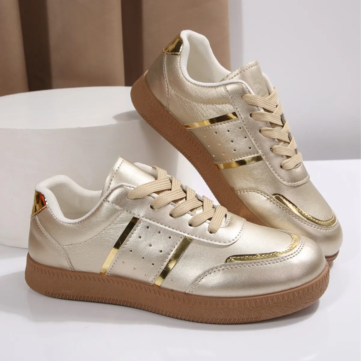 2025 New Fashionable Casual Shoes Lightweight Breathable Vulcanized Shoes Outdoor Anti Slip Sports Shoes