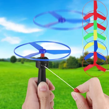 6 pezzi per bambini tirare la corda giocattolo volante elica elicottero giocattoli per bambini all'aperto gioco divertente sport volare Spin Top giocattoli per lo sviluppo dei bambini