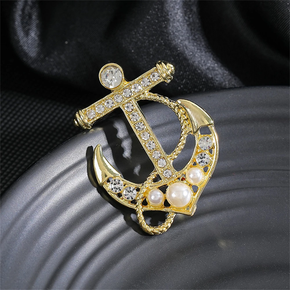 Korean Fashion Brooches Crystal Rhinestone Anchor Rudder Brooch Pins For Men's Suit Shirt - Buy...