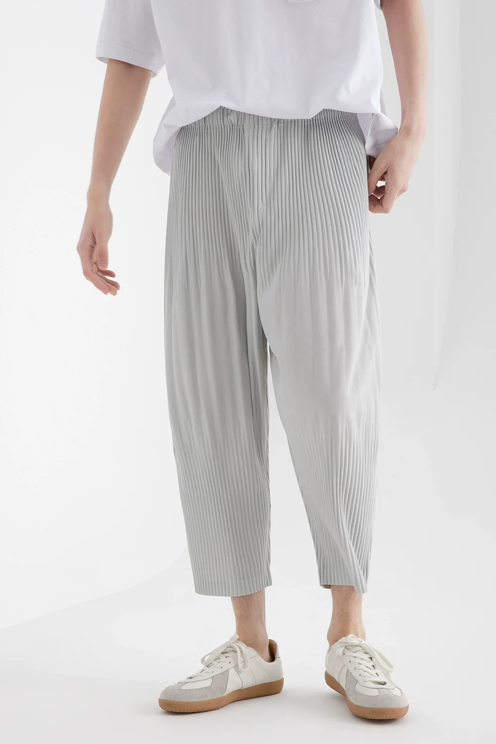 Miyake Pleated Japanese Harem Pants Men Loose Pants Breathable Low-crotch Vintage Clothing men harem pants