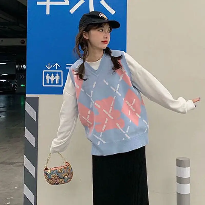 

Kawaii Sweater Preppy Style Argyle V-neck Sweater Vest Loose Pullovers Y2k Clothes Oversize Sweater Sweet Knitted Vest