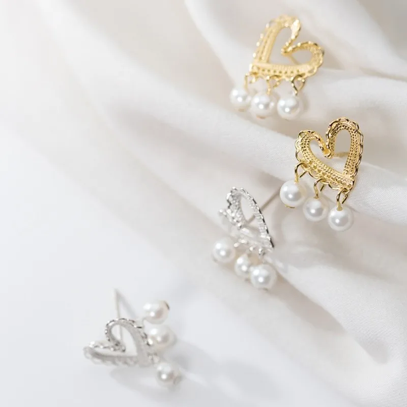 New Fashion Y2K Heart Pearl Stud Earrings for Women Vintage Silver Color Statement Ear Party Jewelry Gifts