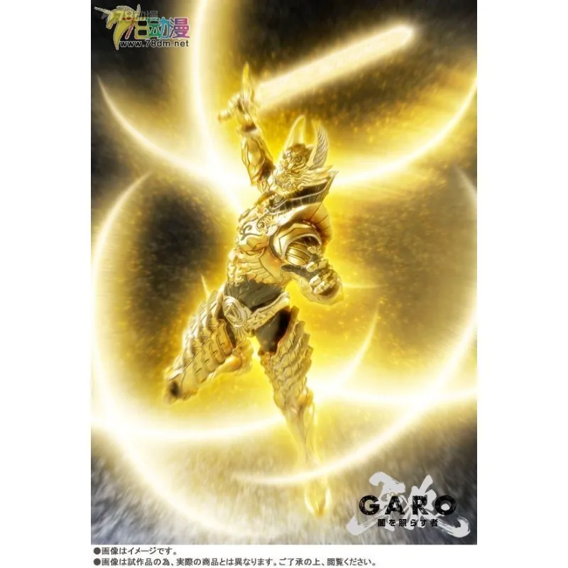 مجسم فارس ذهبي نسخة محدودة