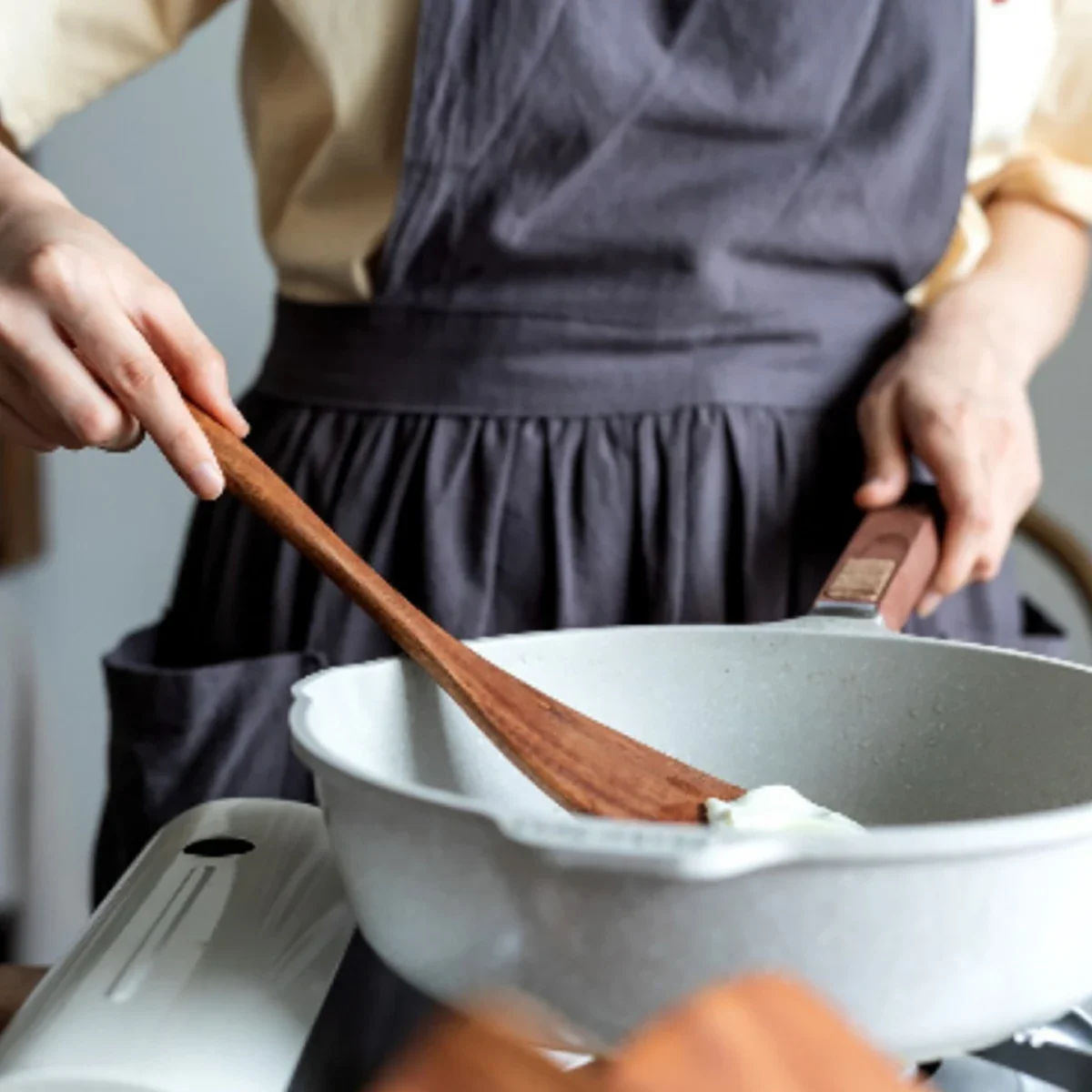 Wood Kitchenware Cooking Household Spatula Spoon Salad Spoon Fork Stirring Kitchen Baking with Storage Bucket